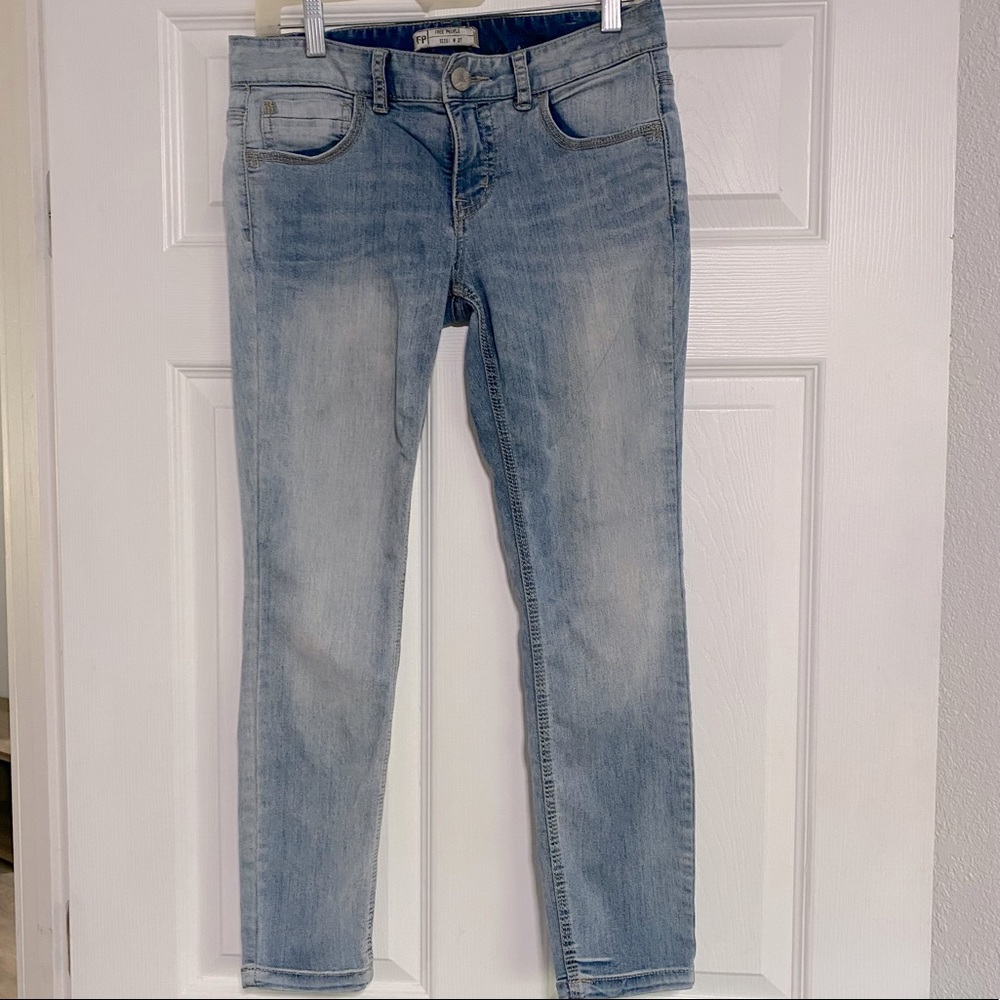 FREE PEOPLE Skinny Jeans Size  27